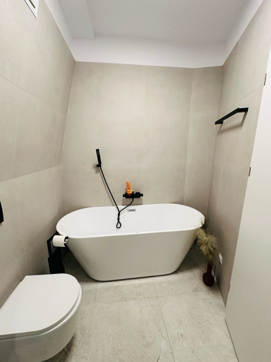 3 camere , 71 mp, Lux , gara, Panorama terasa, zona Zorilor