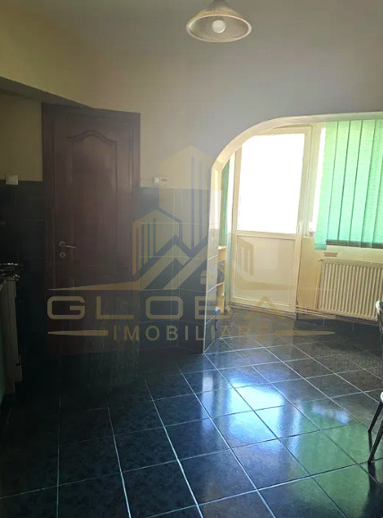 2 camere ,decomandat, 56 mp, 2 balcoane, zona hotel Paradis, Marasti