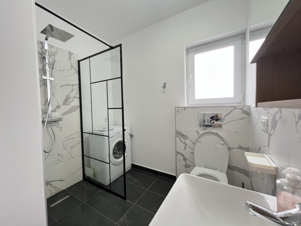 Vila cu 4 camere , 120 mp, curte 150 mp, 2 parcari , terasa 40 mp , Borhanci 