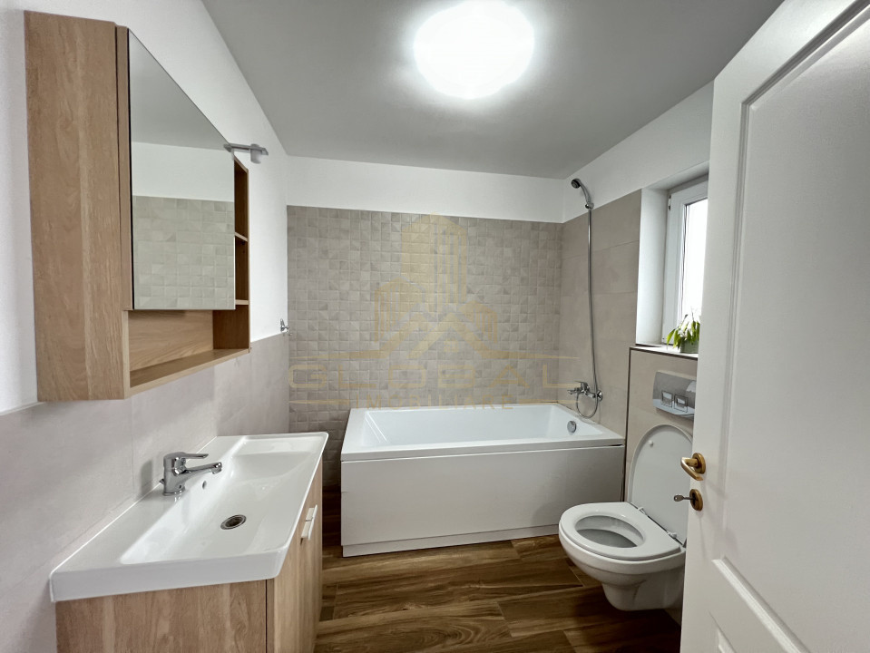 Vila cu 4 camere , 120 mp, curte 150 mp, 2 parcari , terasa 40 mp , Borhanci 