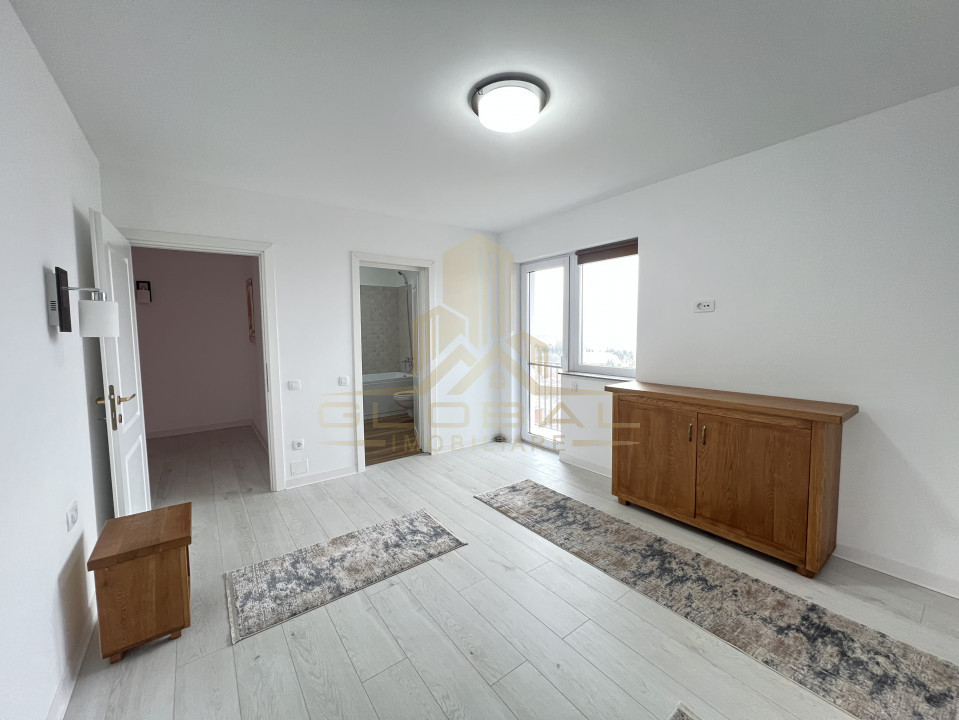 Vila cu 4 camere , 120 mp, curte 150 mp, 2 parcari , terasa 40 mp , Borhanci 