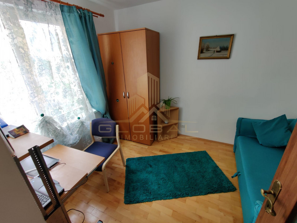 10 camere , 200 mp, zona str.Borhanciului, Borhanci