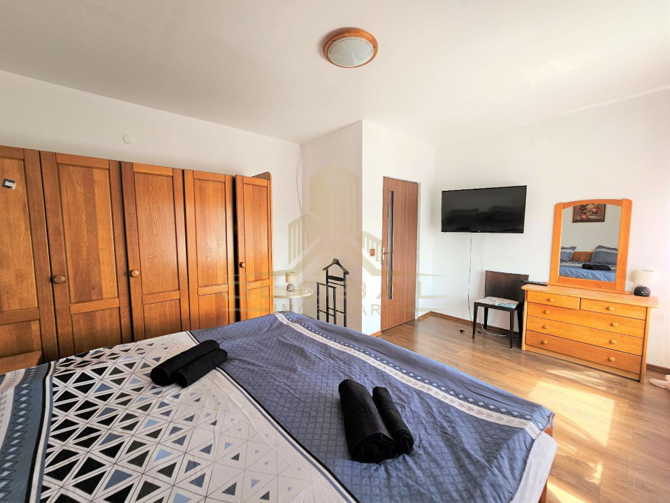 10 camere , 200 mp, zona str.Borhanciului, Borhanci