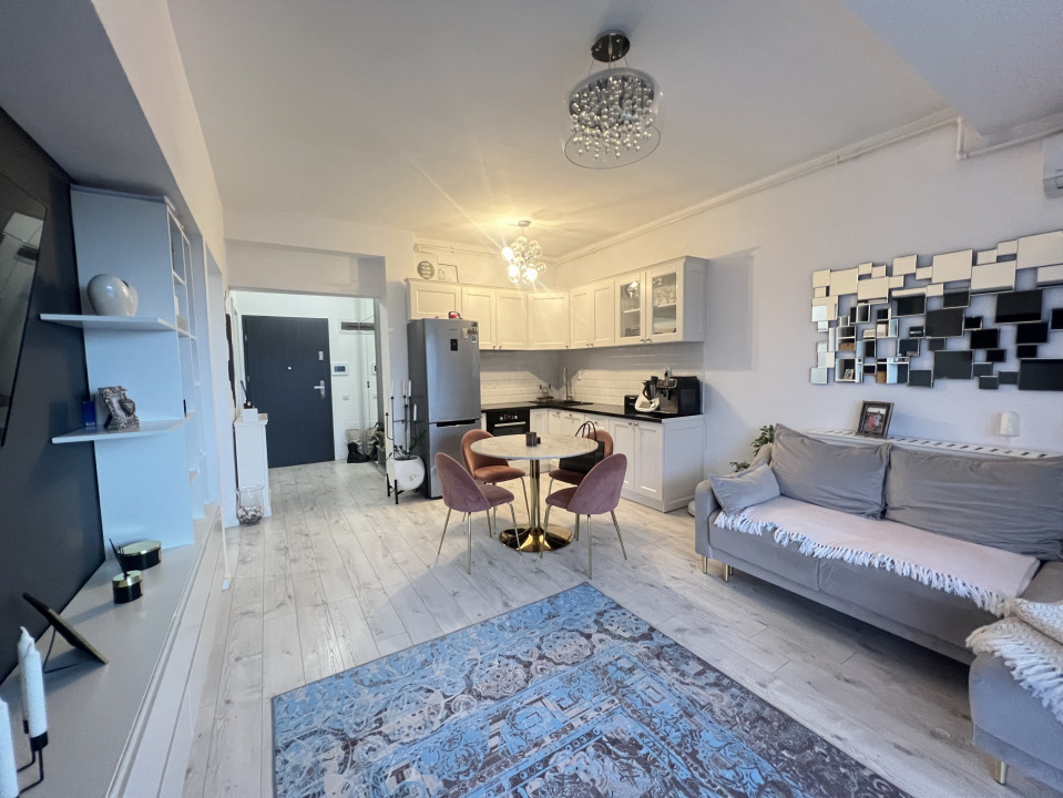 3 camere , 70 mp, garaj, terasa, zona str. Buna Ziua