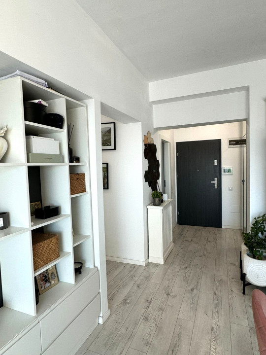 3 camere , 70 mp, garaj, terasa, zona str. Buna Ziua