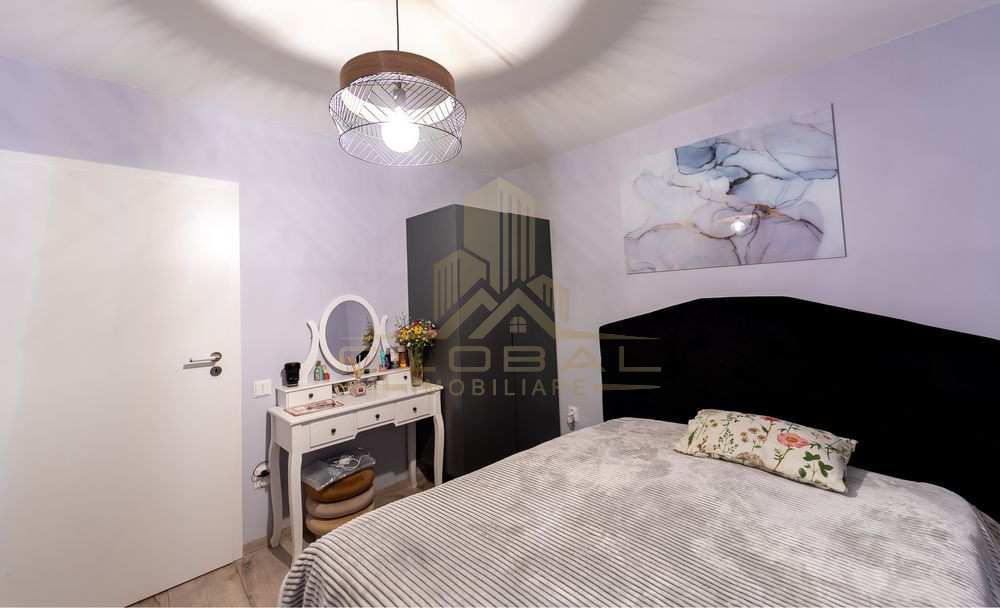 3 camere , 85 mp,  terasa, zona str.Decebal, Semicentral