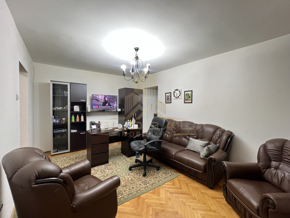 2 camere ,decomandat, 43 mp,  parcare, terasa, zona Gheorgheni