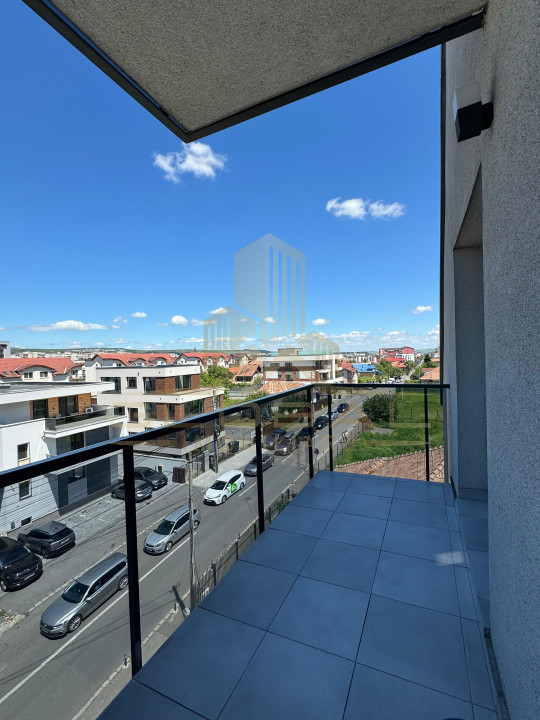 3 camere , 80 mp,ET.4/6  parcare, terasa, Iulius Mall, Intre Lacuri