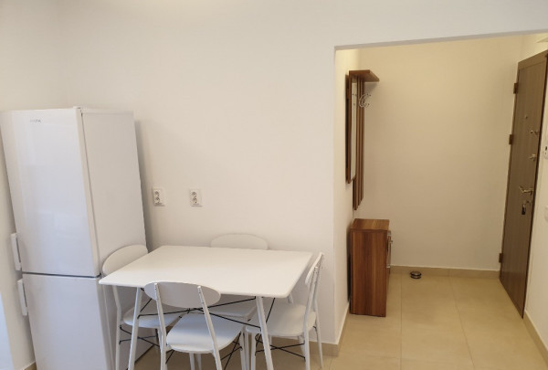 2 camere ,decomandat, 46 mp, parcare, zona Aleea Godeanu , Gheorgheni