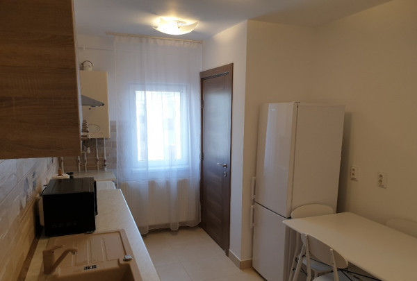 2 camere ,decomandat, 46 mp, parcare, zona Aleea Godeanu , Gheorgheni