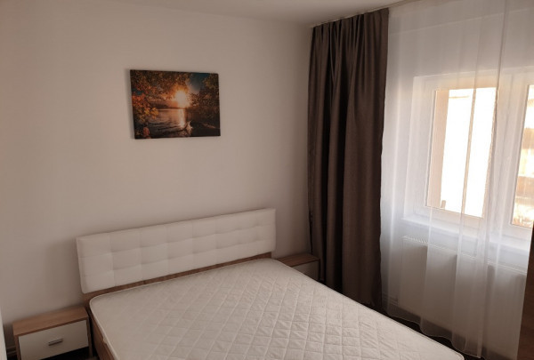 2 camere ,decomandat, 46 mp, parcare, zona Aleea Godeanu , Gheorgheni