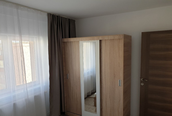 2 camere ,decomandat, 46 mp, parcare, zona Aleea Godeanu , Gheorgheni