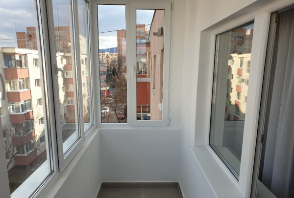 2 camere ,decomandat, 46 mp, parcare, zona Aleea Godeanu , Gheorgheni