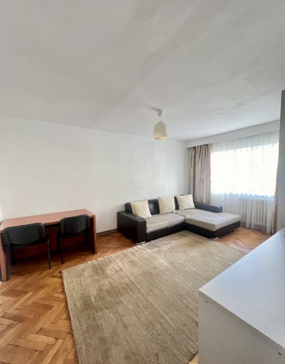 3 camere ,decomandat, 70 mp, zona str.Gheorghe Dima, Zorilor