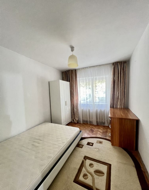 3 camere ,decomandat, 70 mp, zona str.Gheorghe Dima, Zorilor