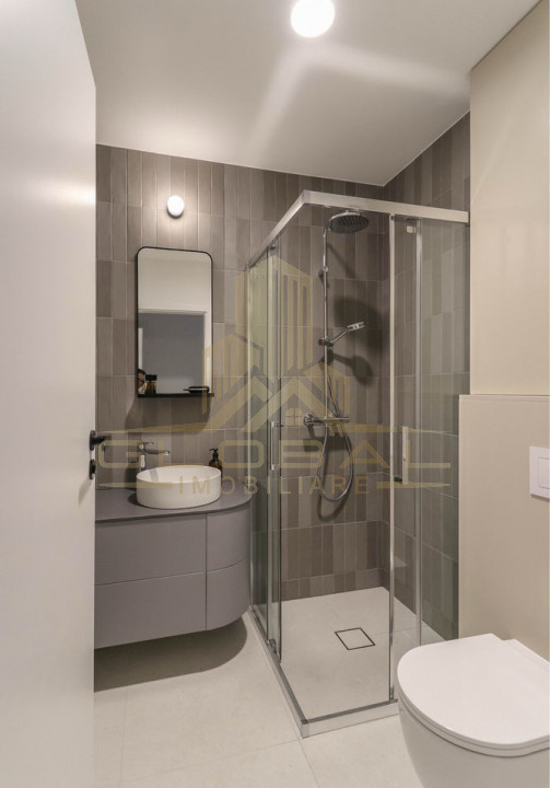 3 camere ,Lux , IMOBIL NOU, 77 mp, parcare, terasa, Gheorgheni