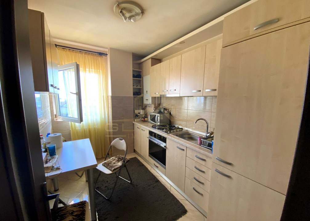 2 camere ,decomandat, 52 mp,  terasa, zona str.Traian Vuia