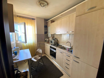 2 camere ,decomandat, 52 mp,  terasa, zona str.Traian Vuia