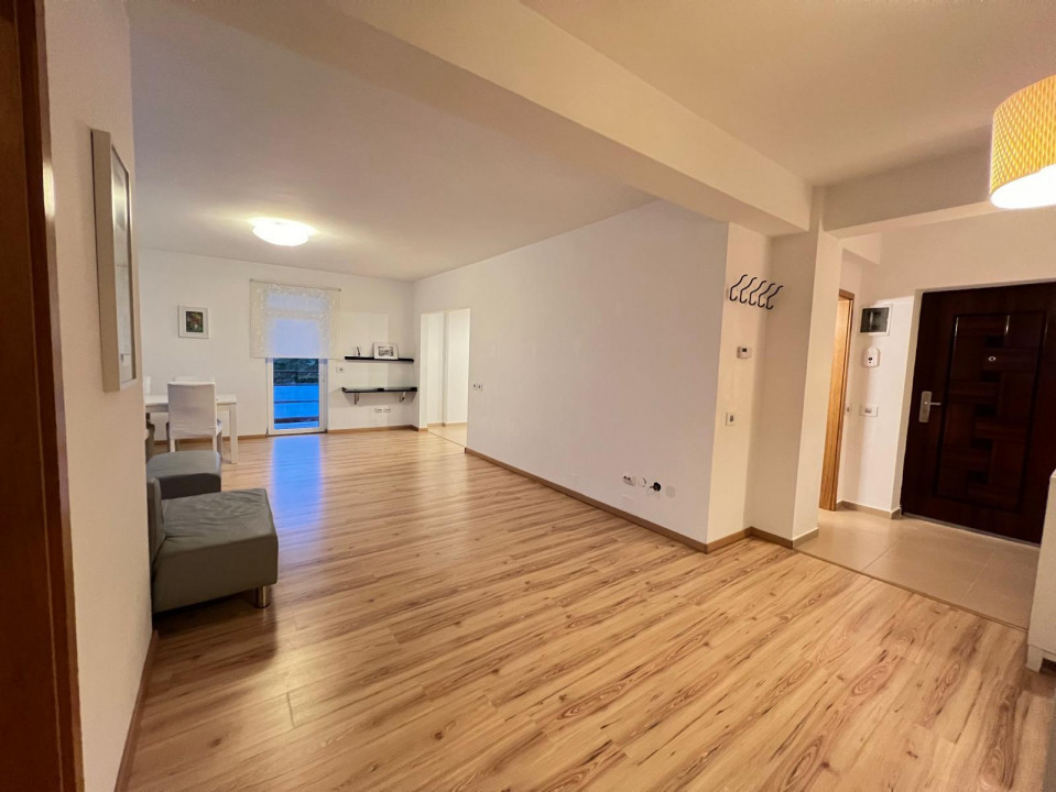 3 camere , LUX, 94 mp, garaj, terasa, zona str.Marin Preda, Buna-Ziua 