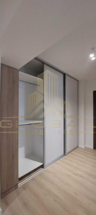 2,3 camere ,82 mp, LUX, garaj, Plopilor , Semiluna