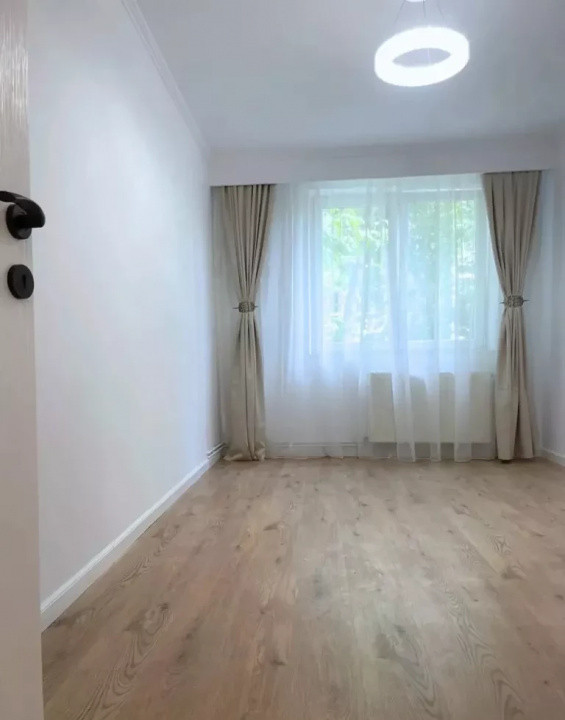 3 camere ,decomandat, 68 mp,  balcon, Gheorgheni