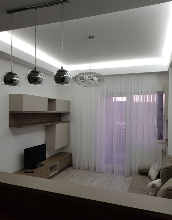 2 camere, LUX, 47 mp,  terasa, zona str.Ploiesti, Semicentral