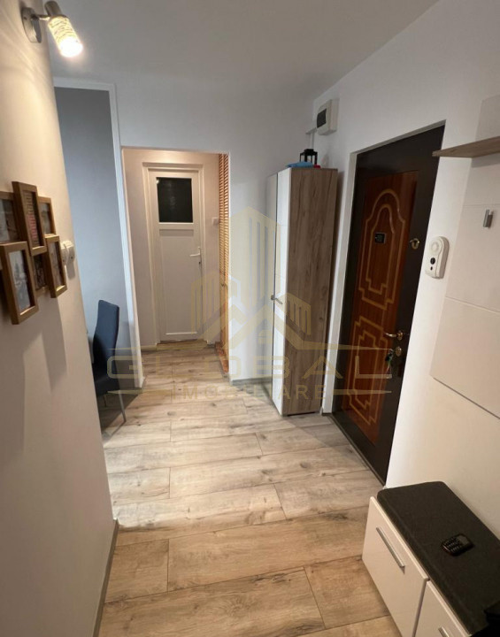 2 camere ,decomandat, 50 mp, balcon, zona str.Tulcea, Intre Lacuri