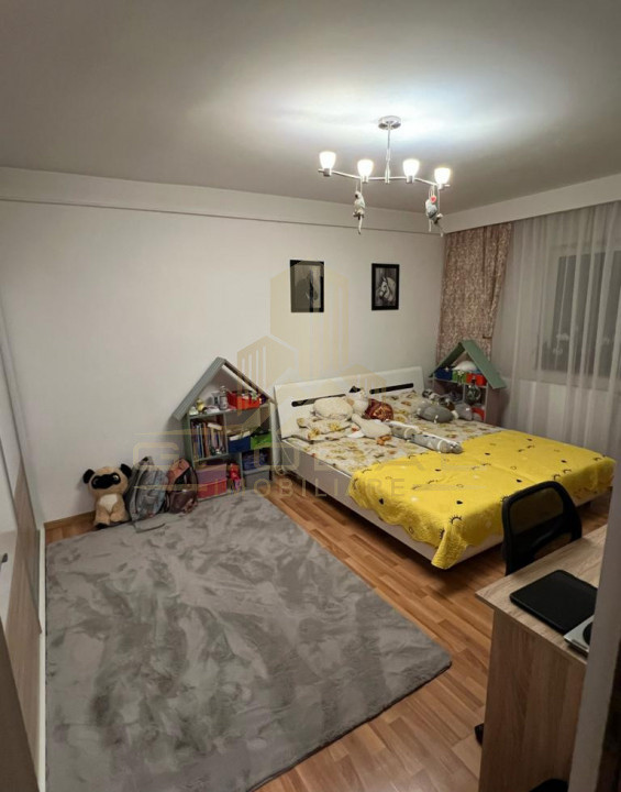 2 camere ,decomandat, 50 mp, balcon, zona str.Tulcea, Intre Lacuri