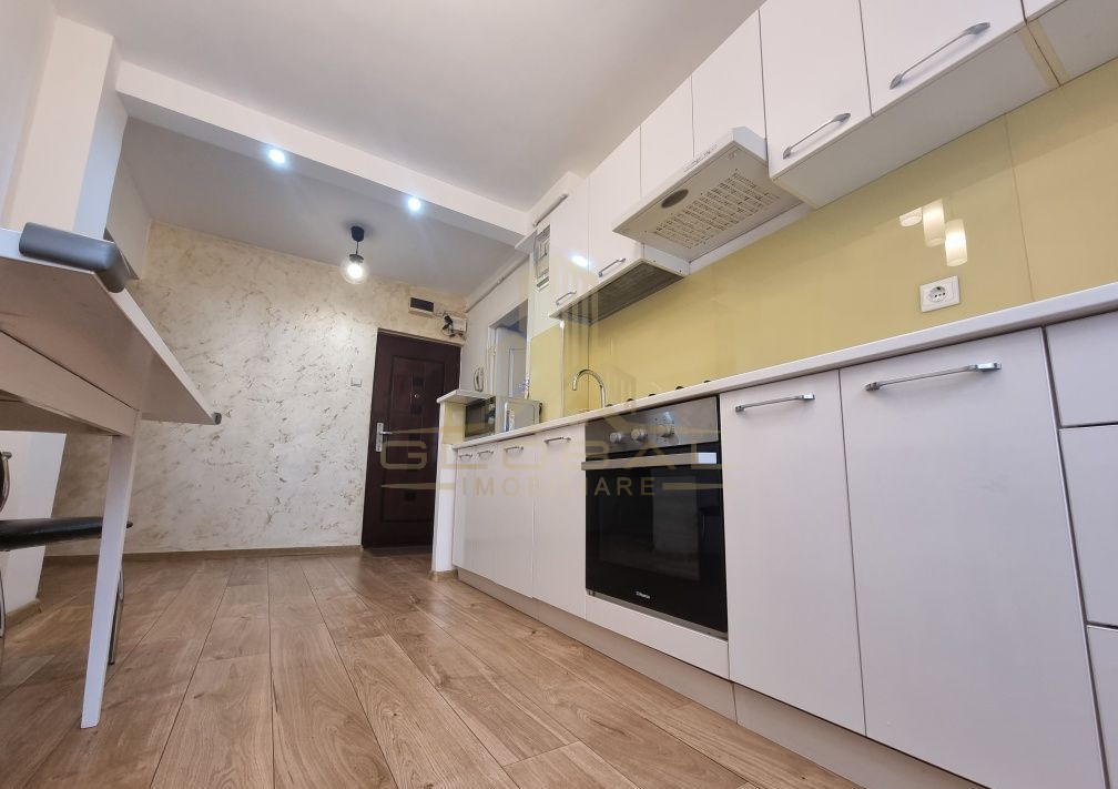 3 camere ,decomandat, 68 mp, P.Inalt, parcare, Marasti zona Mol