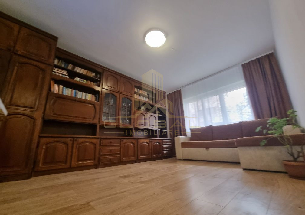 3 camere ,decomandat, 68 mp, P.Inalt, parcare, Marasti zona Mol