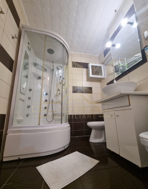 3 camere ,decomandat, 68 mp, P.Inalt, parcare, Marasti zona Mol