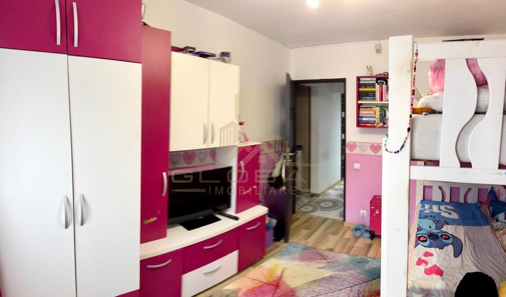 3 camere ,decomandat, 65 mp, boxa+garaj, balcon, zona Kaufland,Marasti