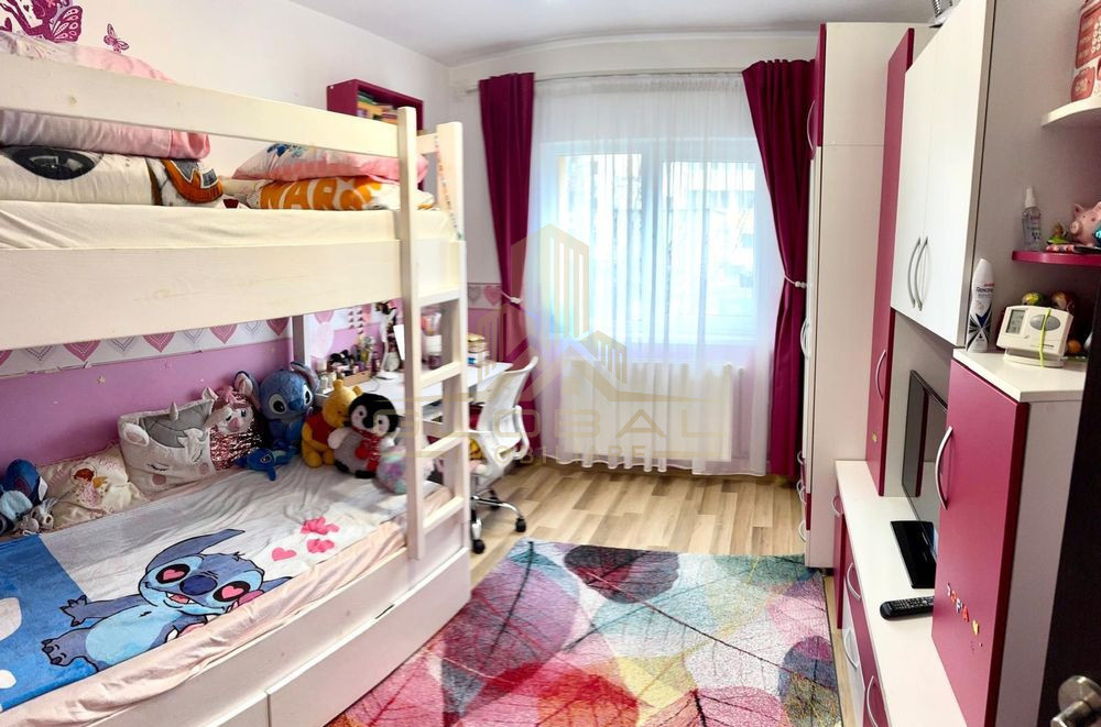 3 camere ,decomandat, 65 mp, boxa+garaj, balcon, zona Kaufland,Marasti