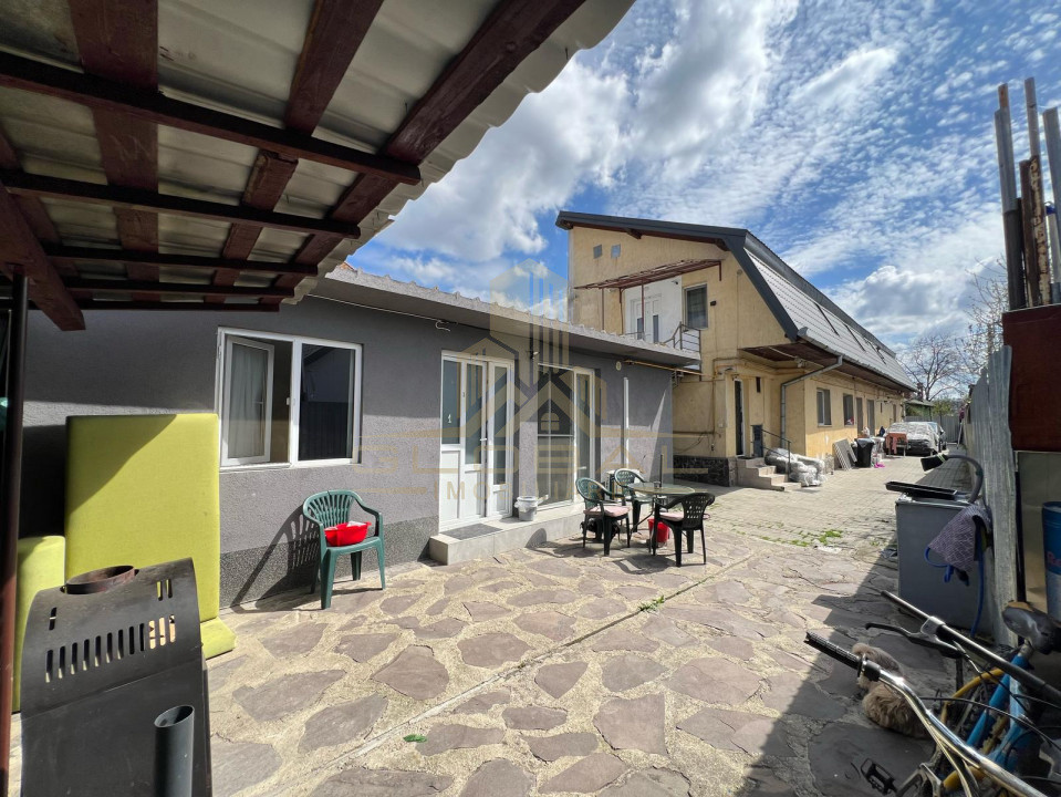 2 Case, Teren 440 mp, 6 unitati, curte, grădină, Str.Sobarilor, Iris
