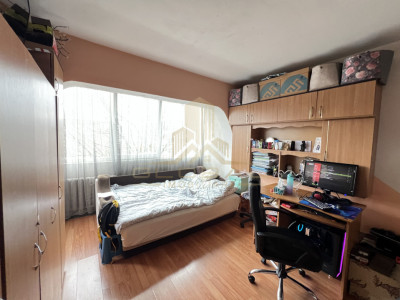 3 camere ,decomandat, 65 mp, 2 bai,  balcon, zona str.Rovine, Marasti