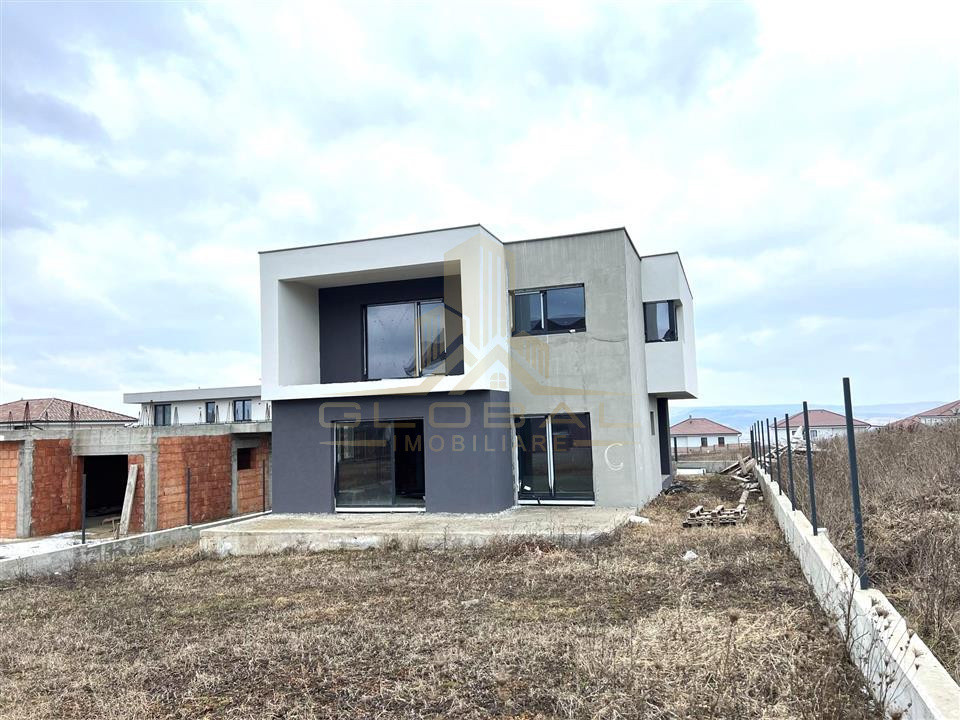 Casa Individuală 4 camere 120 mp. Garaj Curte 397 mp. .Zapodei Dezmir