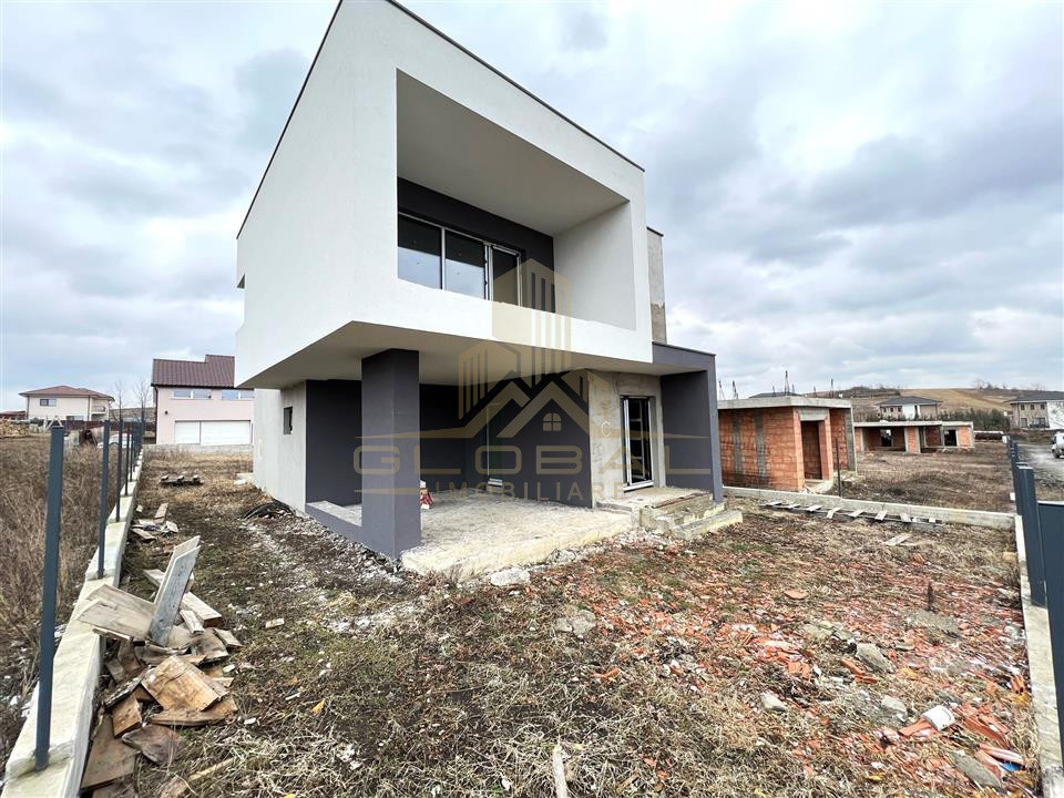 Casa Individuală 4 camere 120 mp. Garaj Curte 397 mp. .Zapodei Dezmir