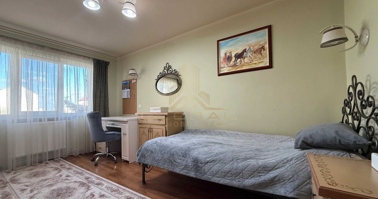 4 camere , LUX, 92 mp, garaj  zona str. C.  Brancusi, Gheorgheni