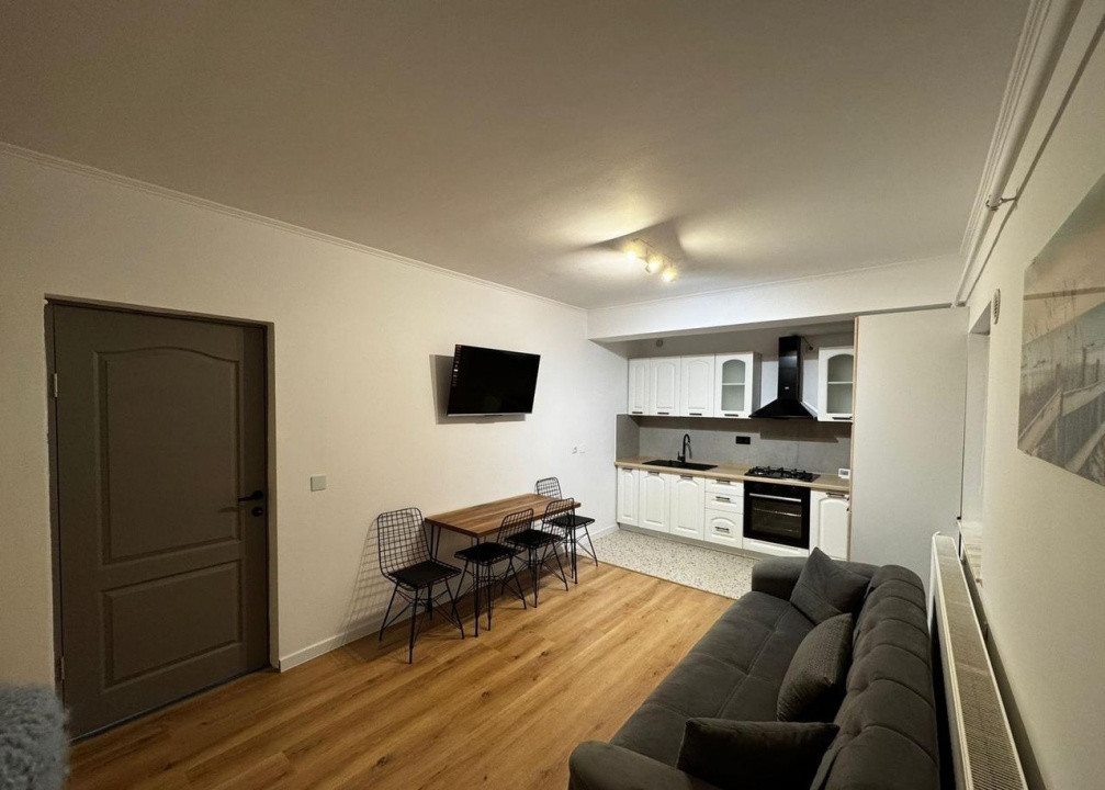 2 camere, decomandat, 44 mp, zona str.Becas, Andrei Muresanu