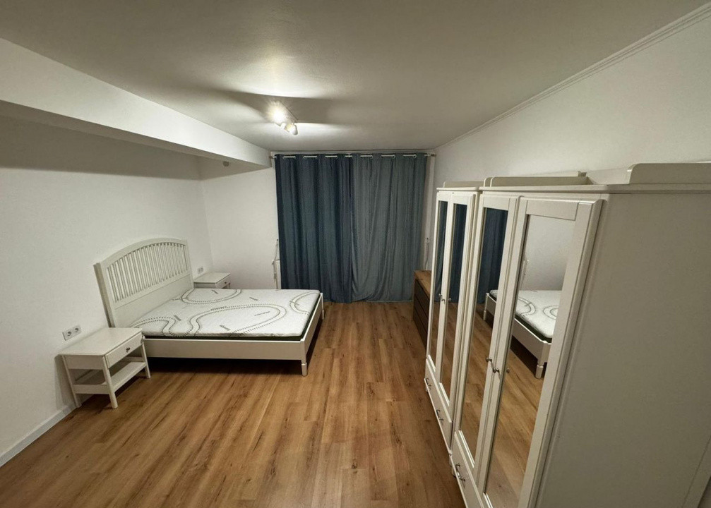 2 camere, decomandat, 44 mp, zona str.Becas, Andrei Muresanu