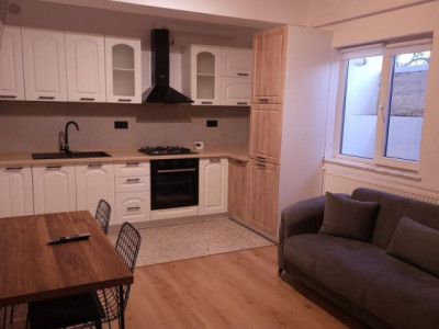 2 camere, decomandat, 44 mp, zona str.Becas, Andrei Muresanu