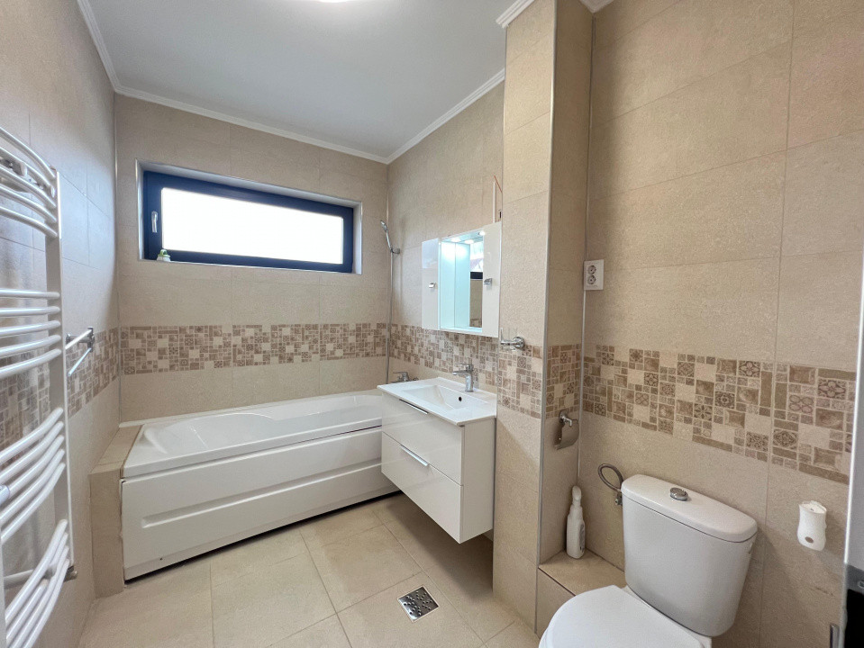 3 camere , LUX, 85 mp. 2 bai, lift, garaj  terasa, Buna-Ziua