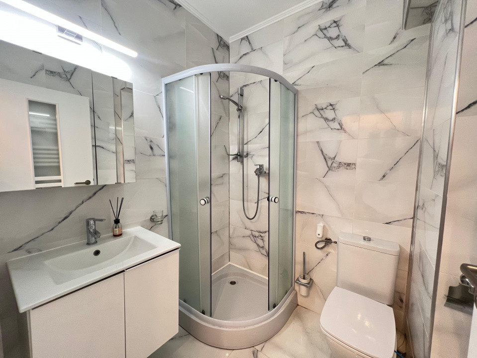 3 camere , LUX, 85 mp. 2 bai, lift, garaj  terasa, Buna-Ziua