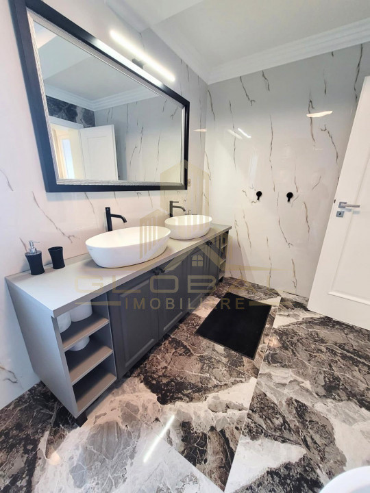 Vila 4 camere , 160 mp, terasa, jacuzzi, Panorama zona Iris, Voronet