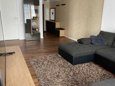 3 camere, decomandat, 85 mp,  terasa, parcare, zona str. Buna Ziua