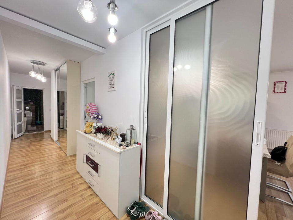 3 camere , 77 mp, LUX. parcare, 22 mp.terasa, zona OMW , Buna Ziua