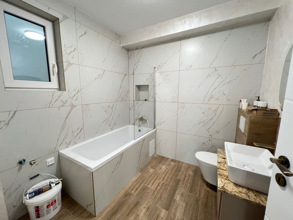 3 camere , 65 mp, 2 parcare , terasa ,Marasti , Fabricii