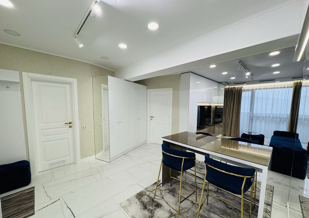 2 camere ,Lux , Toatul Nou garaj, str.Frunzisului, Zorilor