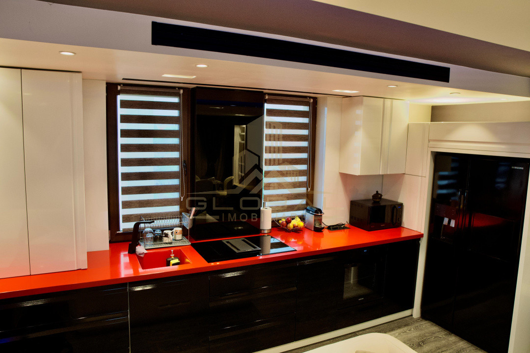 Penthouse, 3 camere , 80 mp.Lift, 2 Garaje, Terasa 30mp. Marasti