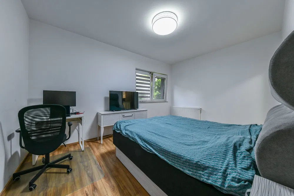 3 camere Lux, 82 mp, gradina 55 mp, garaj  Buna Ziua